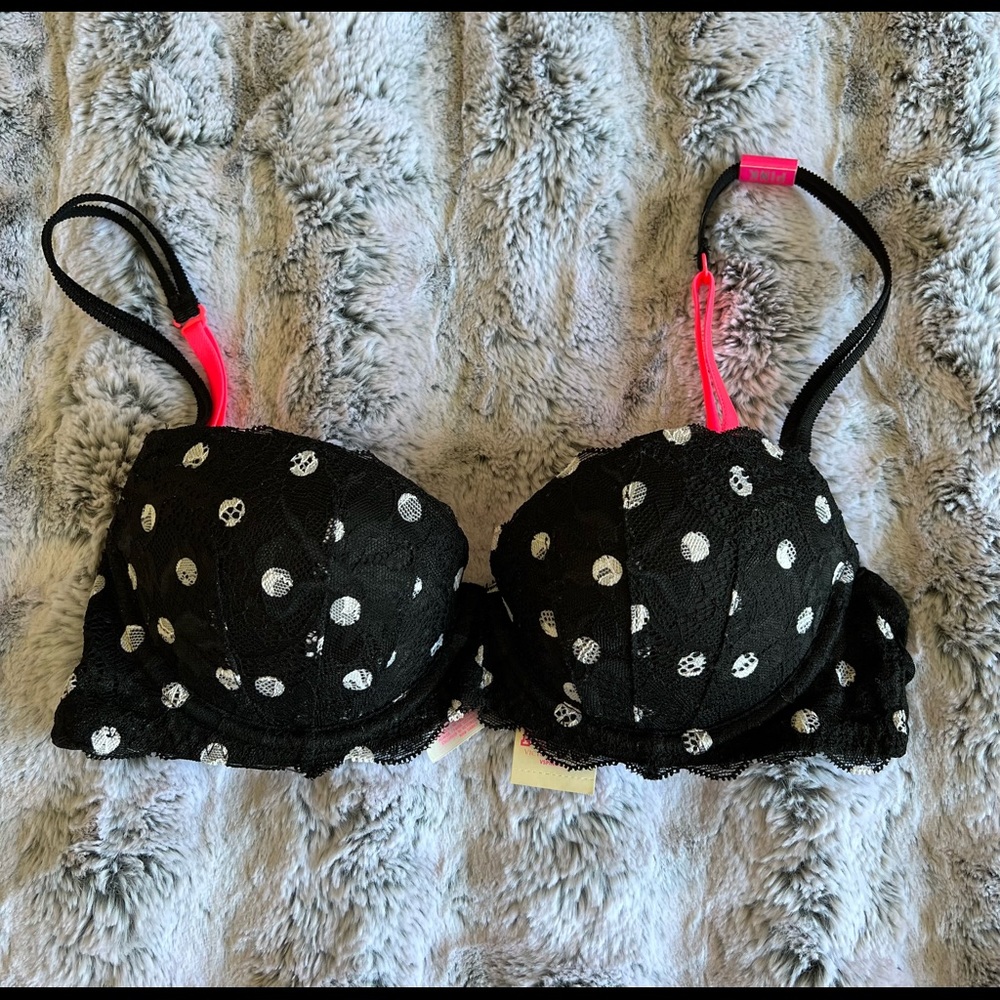 NWT Victoria’s Secret PINK Push up Bra Size 32B Lace
